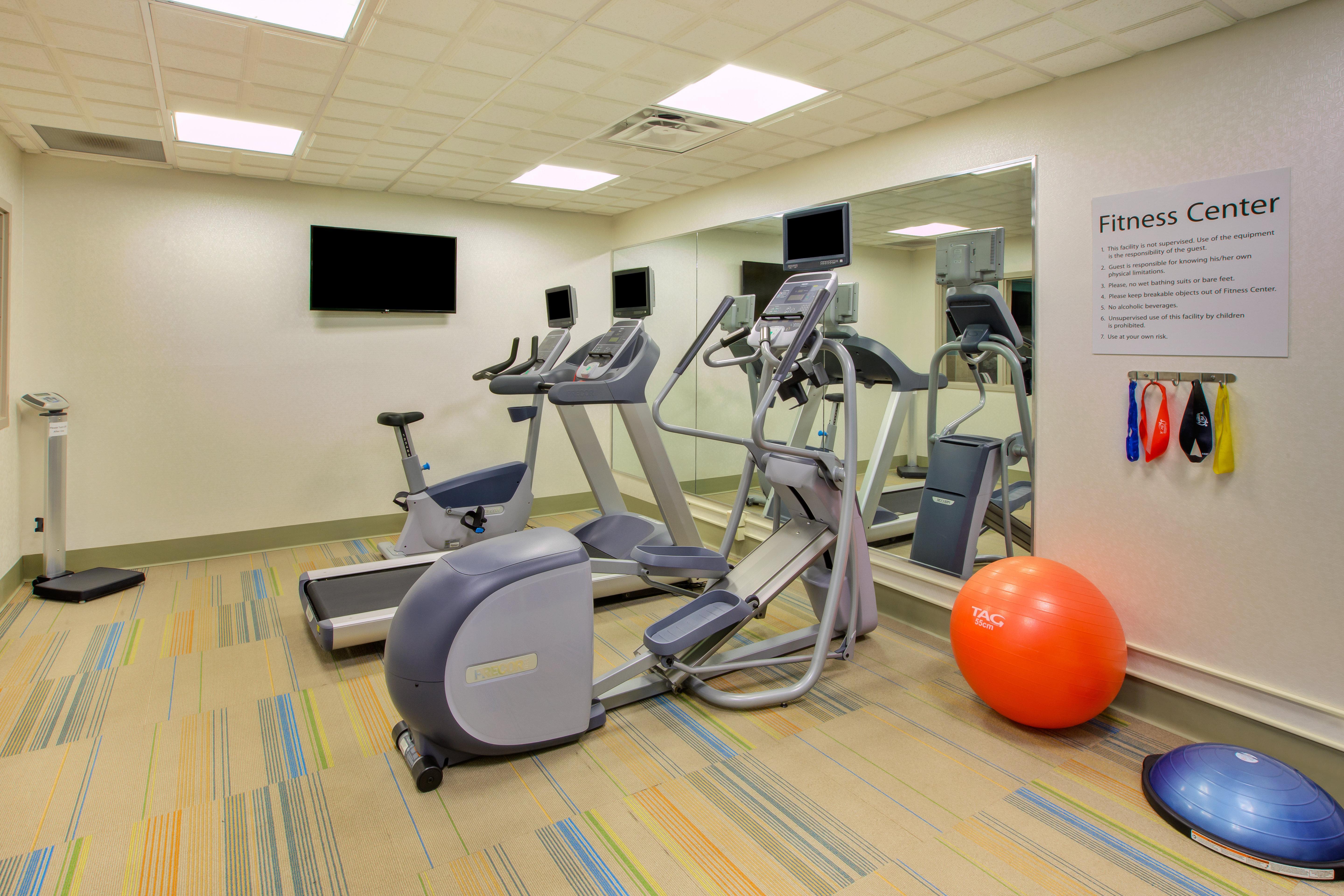 Holiday Inn Express Hotel & Suites Fort Wayne By Ihg Ellisville Bagian luar foto