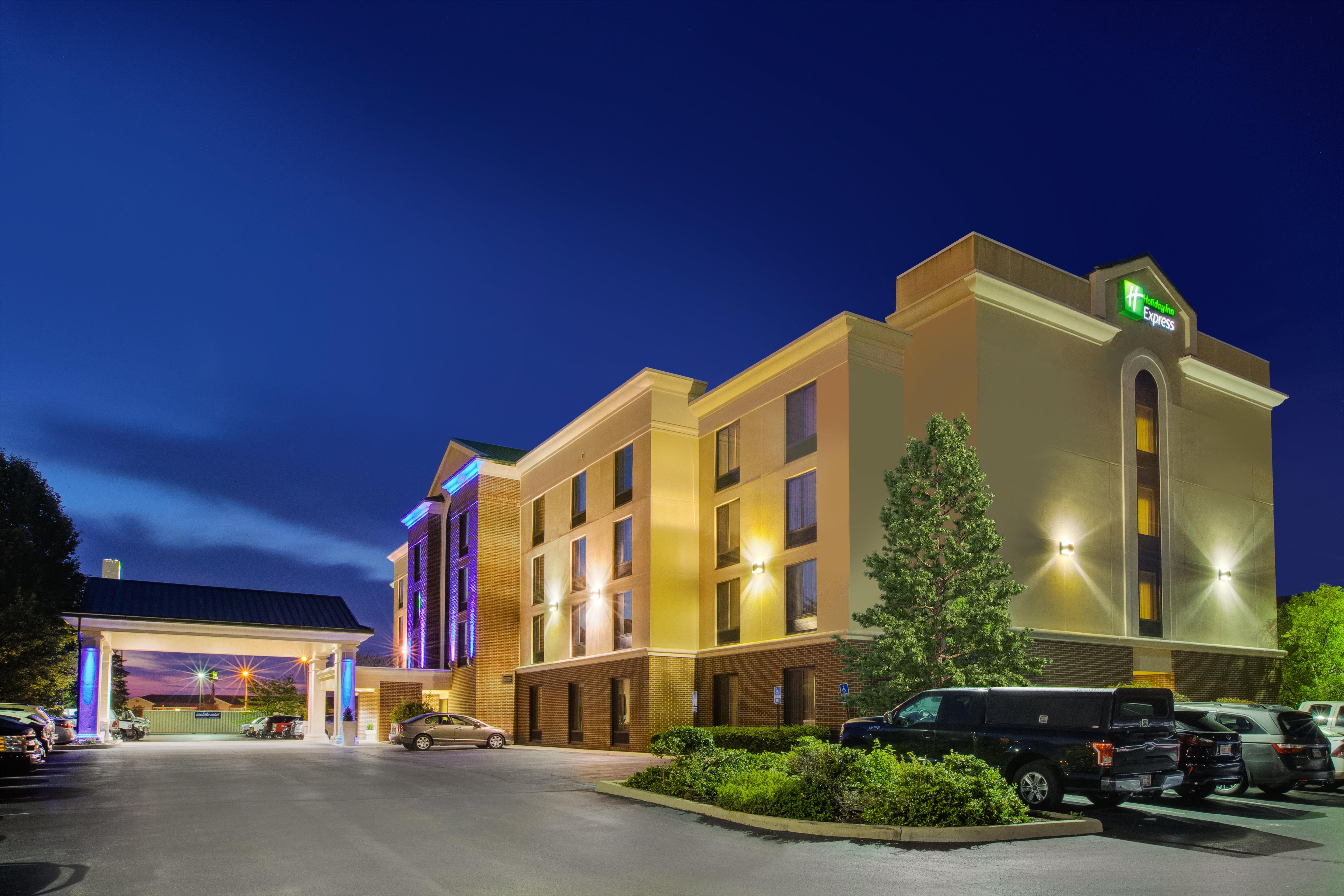 Holiday Inn Express Hotel & Suites Fort Wayne By Ihg Ellisville Bagian luar foto