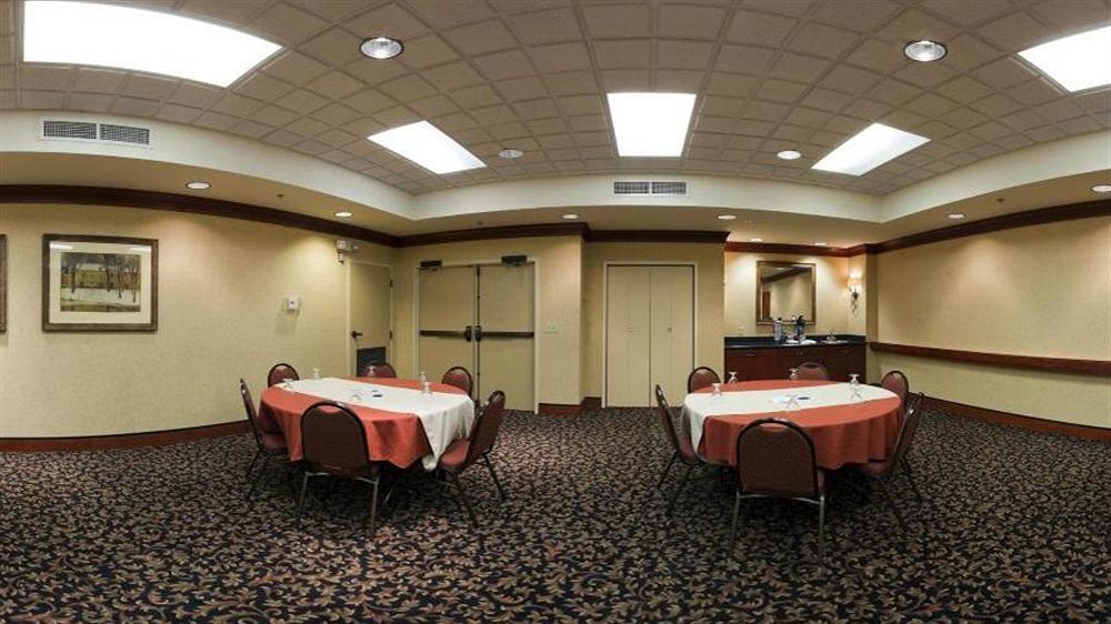 Holiday Inn Express Hotel & Suites Fort Wayne By Ihg Ellisville Bagian luar foto